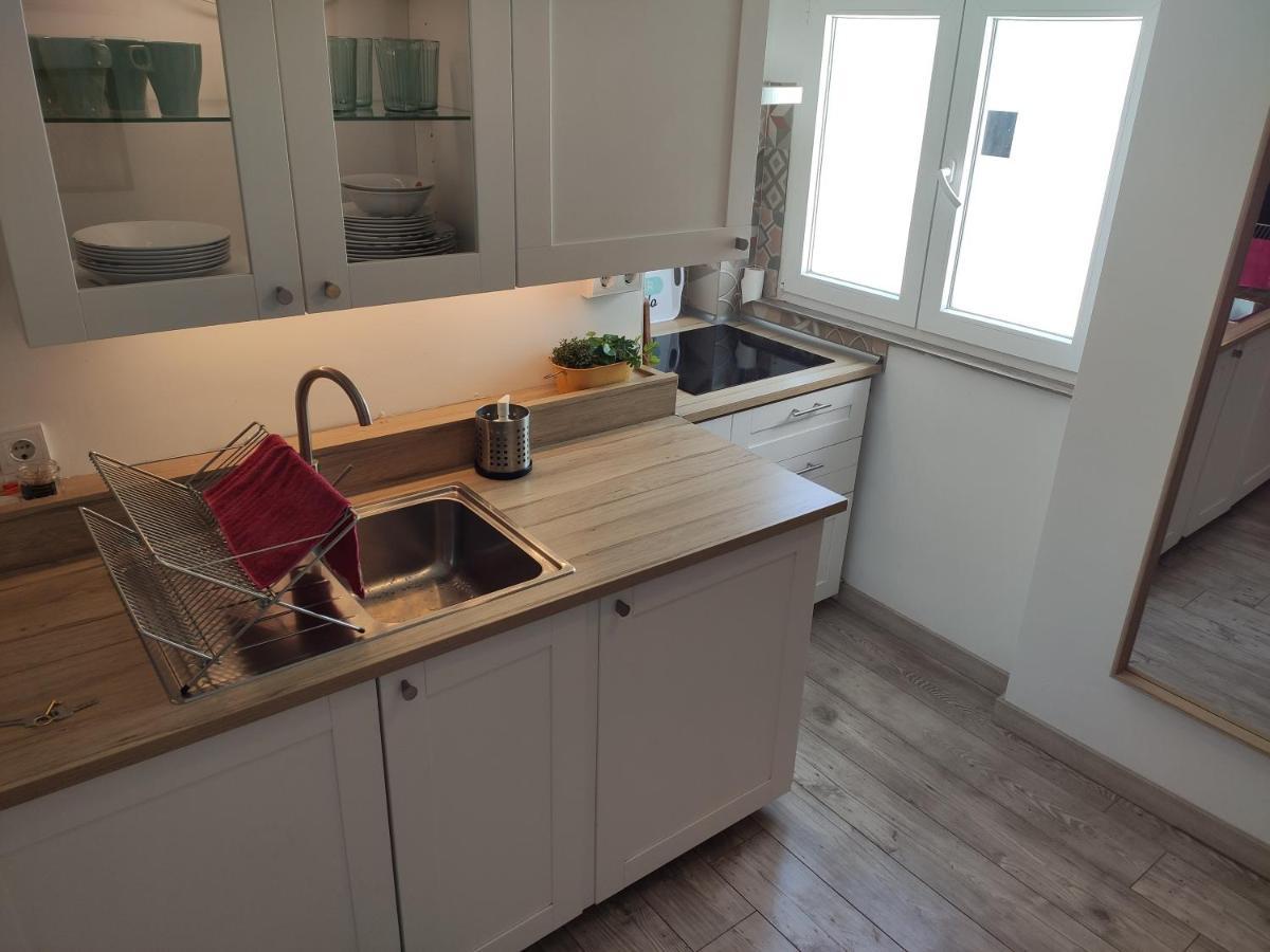Luminoso Y Acogedor Apartamento Junto A La Macarena De Sevilla Exterior foto